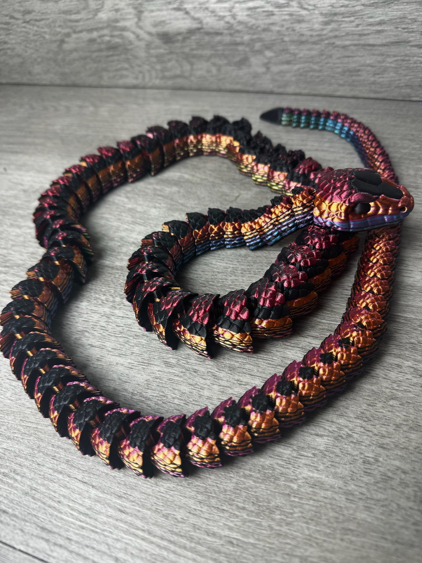 Articulated Snake Toy – Flexible Poseable Reptile Model, Fun Gift for Snake Lovers and Collectors